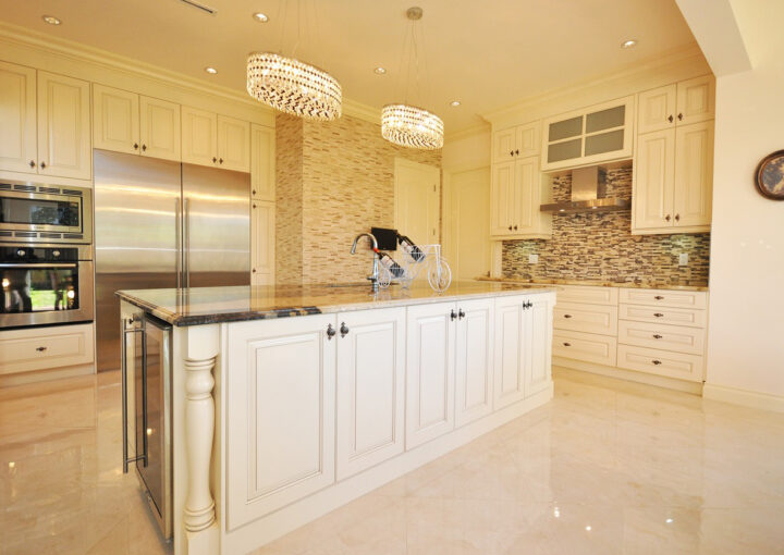 TRADITIONAL KITCHENS10