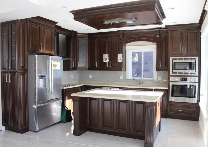 TRADITIONAL KITCHENS7